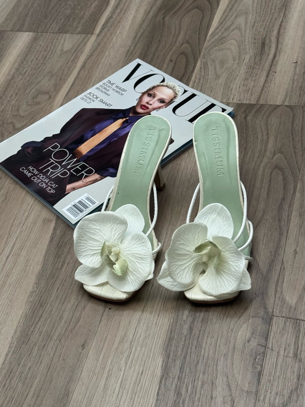 Tissimum orquidea heels mint
Size mex 23 USA 6
Made in Mexico